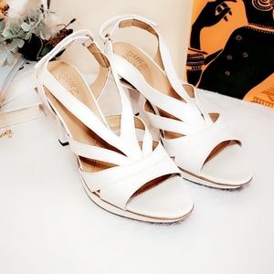 Naturalizer white women shoes size 7.5 new